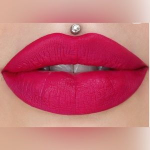 SALE❤️✨NIB JEFFREE STAR x SHANE DAWSON LIPSTICK (JEFFREE, WHAT THE F***)